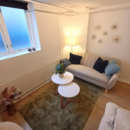 Elegant In Lejlighed Aalborg